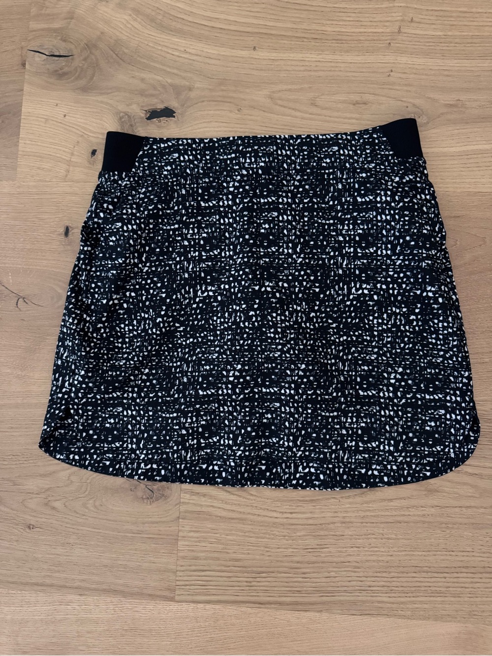 Cypress Club Black and White Women's Skort with Wide Elastic Waist